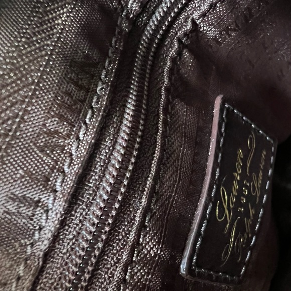 Olive green leather strap crossbody suede bag - Picture 13 of 17